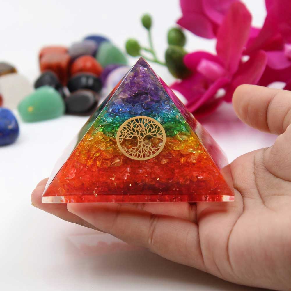 7-chakra-orgone-pyramid