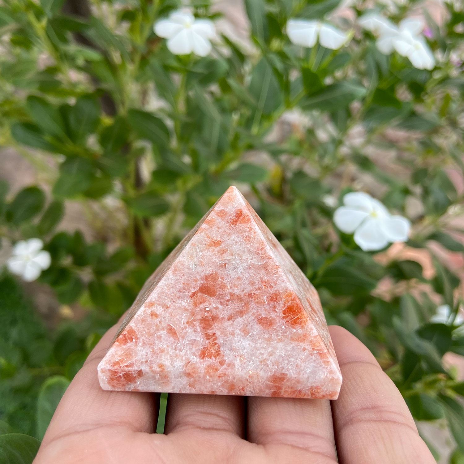 gemstone-pyramid-sunstone