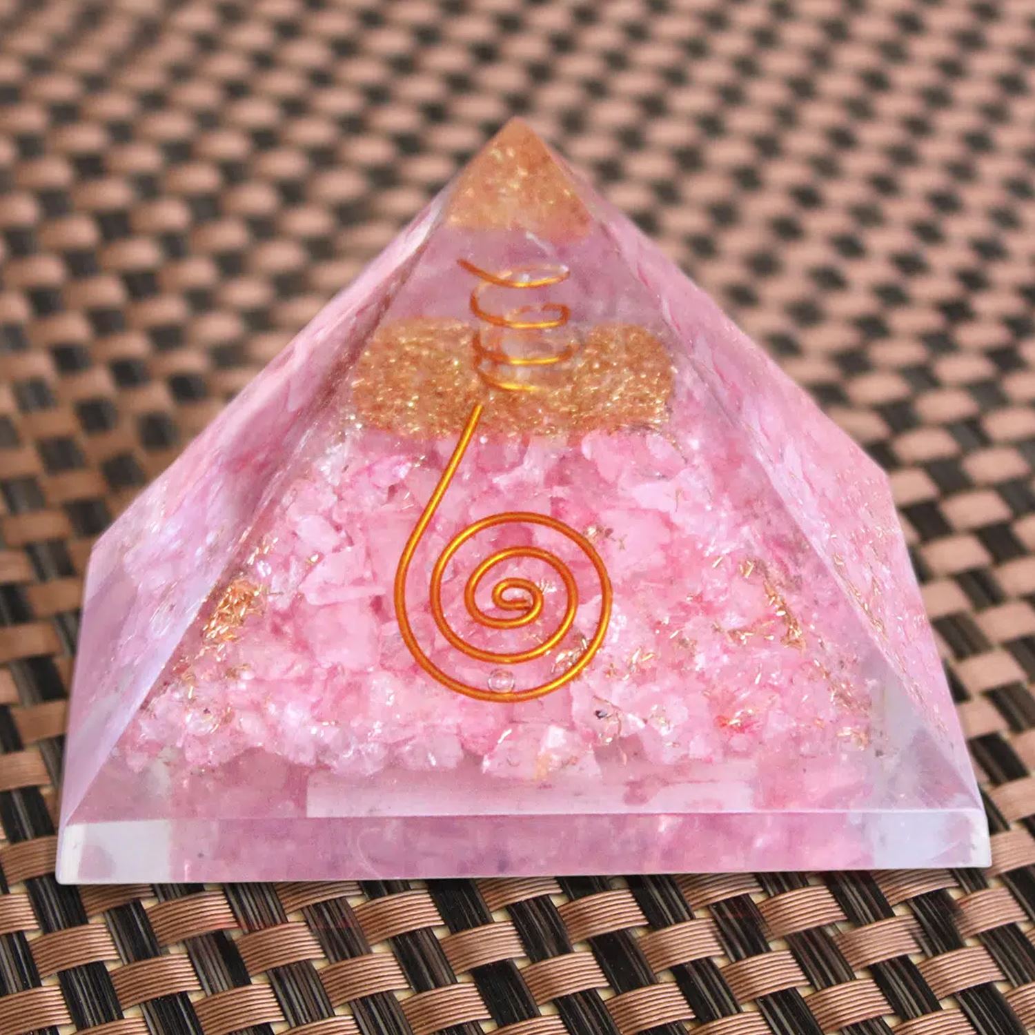 orgonite-pyramid-rose-quartz